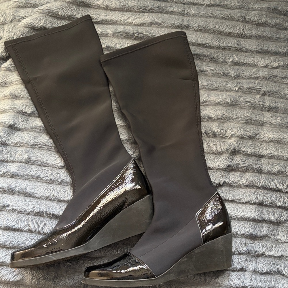 Arche Black Mid-Calf Wedge Boots Size 41 | Stretch Neoprene | Patent Toe